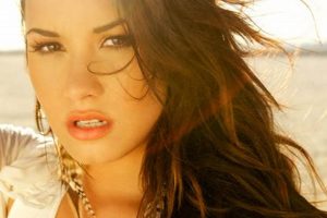 Download Demi Lovato's Empowering Anthem: Skyscraper | Discover the World's Most Iconic Skyscrapers: Architecture, Design, and Innovation